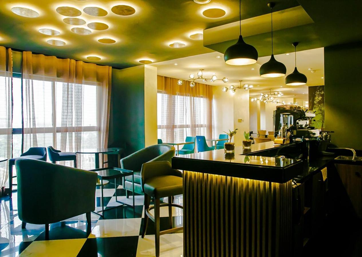 Royal Residences By Design Union Aliayabiagba Zewnętrze zdjęcie